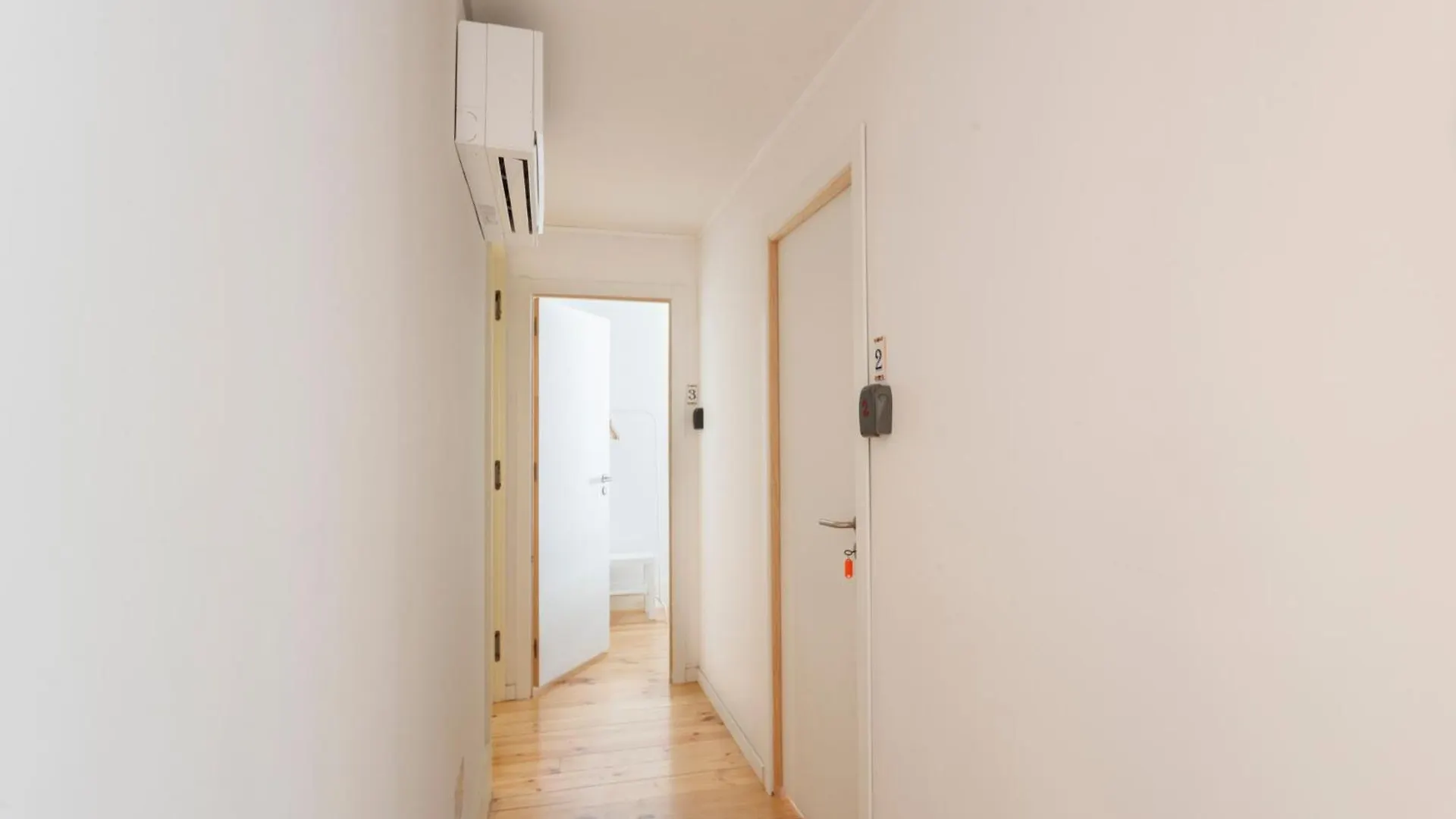 Central Bedroom In Shared House In Chiado - Historic Center Of Lisboa 0*,